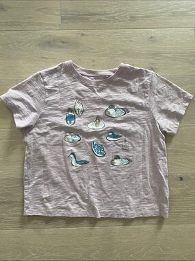 Uniqlo Light Pink Short Sleeve Tee with Duck and Shell Prints